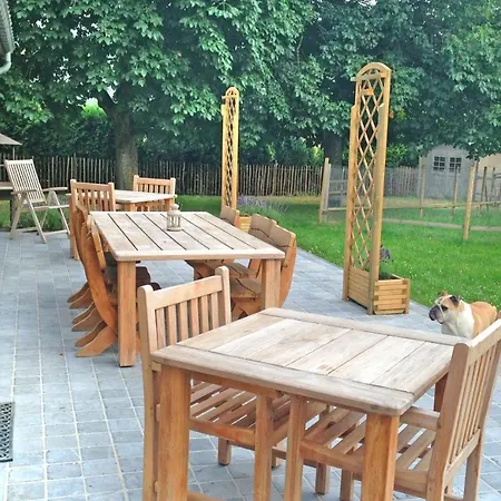 Comme A La Ferme Bed & Breakfast 3*