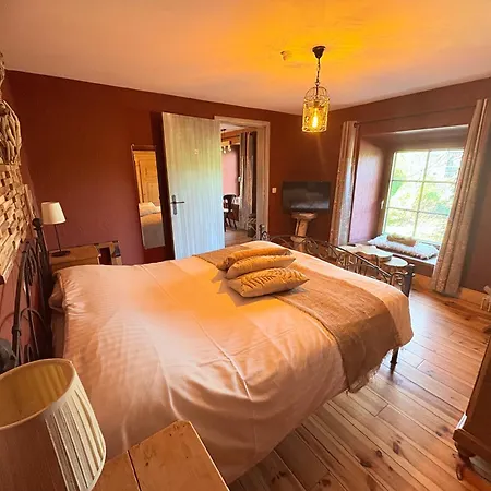 Comme A La Ferme Bed & Breakfast