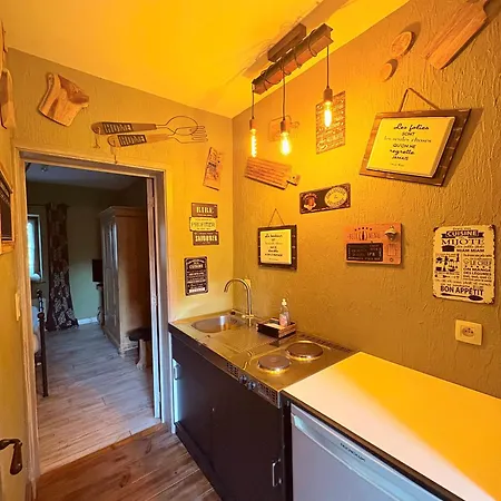 Comme A La Ferme Bed & Breakfast 3*