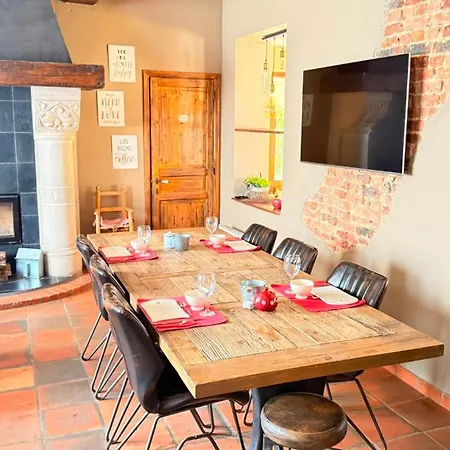 Comme A La Ferme B&B 더뷔