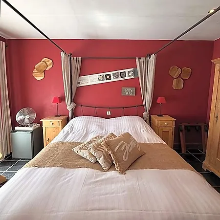 Comme A La Ferme Bed and breakfast 3*